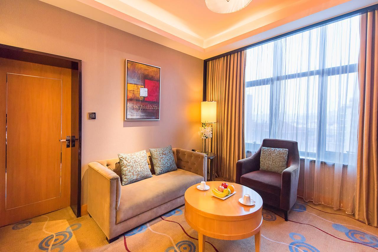 Howard Johnson Kaina Plaza Changzhou ฉางโจว ภายนอก รูปภาพ